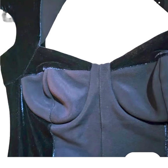 Lipsy London velvet Bodycon Dress, VGUC, Size 4 - Picture 8 of 10